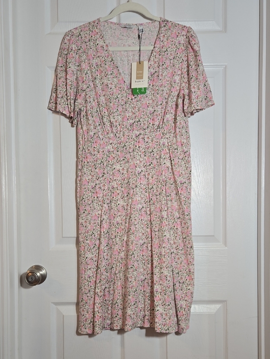 b. young Dresses & Skirts - Floral Pink V-Neck Short Sleeve Women's Dress